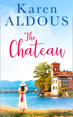 Karen Aldous The Chateau обложка книги