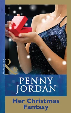 PENNY JORDAN Her Christmas Fantasy обложка книги
