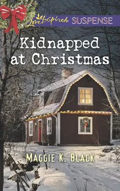 Maggie Black Kidnapped At Christmas обложка книги