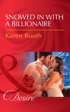 Karen Booth Snowed In With A Billionaire обложка книги