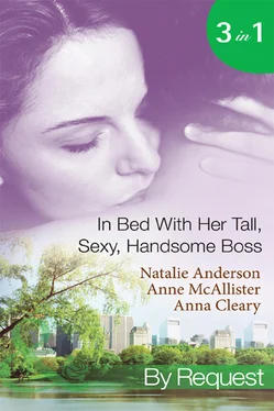 Natalie Anderson In Bed With Her Tall, Sexy Handsome Boss: All Night with the Boss / The Boss's Wife for a Week / My Tall Dark Greek Boss обложка книги