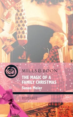 SUSAN MEIER The Magic of a Family Christmas обложка книги