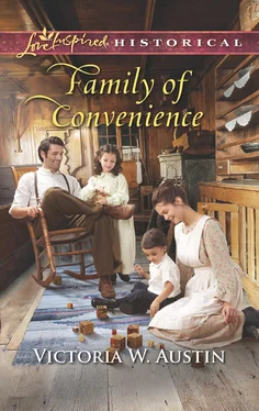Victoria Austin Family Of Convenience обложка книги