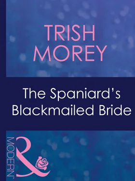 Trish Morey The Spaniard's Blackmailed Bride обложка книги