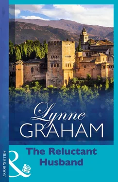 LYNNE GRAHAM The Reluctant Husband обложка книги