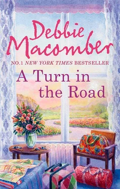 Debbie Macomber A Turn in the Road обложка книги