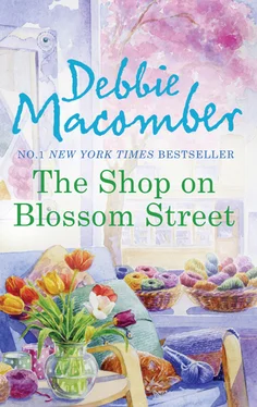 Debbie Macomber The Shop on Blossom Street обложка книги