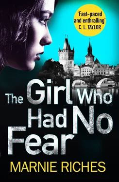 Marnie Riches The Girl Who Had No Fear обложка книги