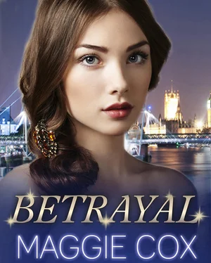 Maggie Cox Betrayal обложка книги
