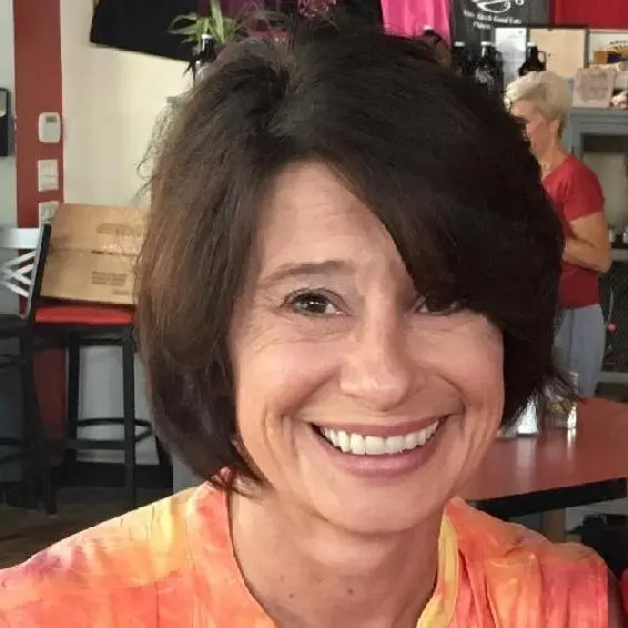 Ellen Campbell is an editor and lifelong voracious reader Her credits include - фото 14