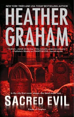 Heather Graham Sacred Evil обложка книги