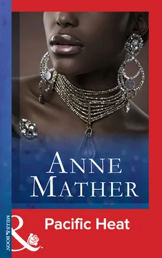 Anne Mather Pacific Heat обложка книги