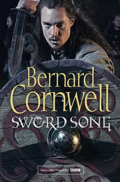 Bernard Cornwell Sword Song обложка книги