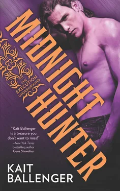 Kait Ballenger Midnight Hunter обложка книги