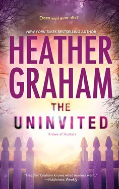 Heather Graham The Uninvited обложка книги