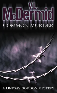 V. McDermid Common Murder обложка книги