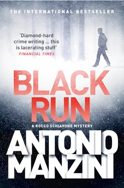 Antonio Manzini Black Run обложка книги