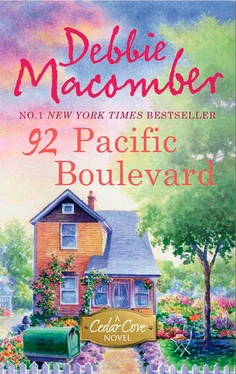 Debbie Macomber 92 Pacific Boulevard обложка книги