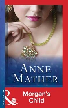 Anne Mather Morgan's Child обложка книги