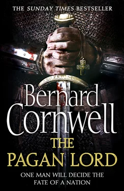 Bernard Cornwell The Pagan Lord обложка книги