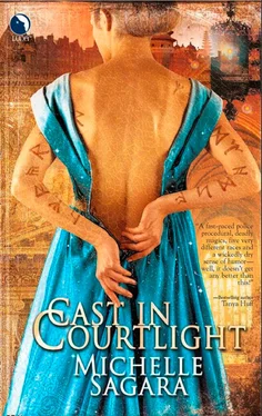 Michelle Sagara Cast In Courtlight обложка книги