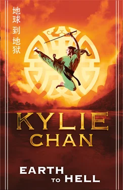 Kylie Chan Earth to Hell обложка книги