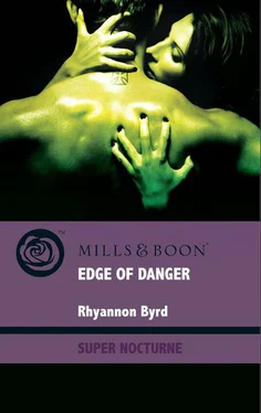 Rhyannon Byrd Edge of Danger обложка книги