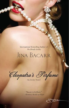 Jina Bacarr Cleopatra's Perfume обложка книги