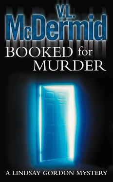 V. McDermid Booked for Murder обложка книги