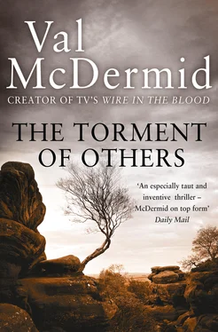 Val McDermid The Torment of Others обложка книги