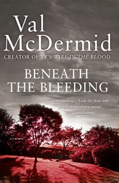 Val McDermid Beneath the Bleeding