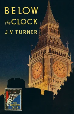 David Brawn Below the Clock обложка книги