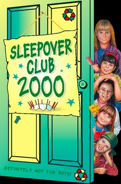 Angie Bates Sleepover Club 2000 обложка книги