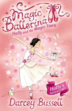 Darcey Bussell Holly and the Magic Tiara обложка книги