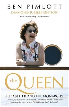 Ben Pimlott The Queen: Elizabeth II and the Monarchy обложка книги