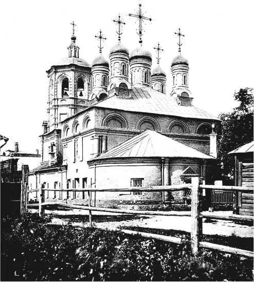 Храм закрыли в 1930 г и перестроили пятиглавие и верх колокольни уничтожили - фото 565
