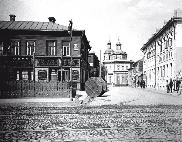 В ноябре 1918 г все церковное убранство было передано в церковь архангела - фото 579