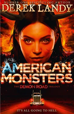 Derek Landy American Monsters обложка книги