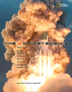 Gloria Skurzynski This Is Rocket Science: True Stories of the Risk-taking Scientists who Figure Out Ways to Explore Beyond обложка книги