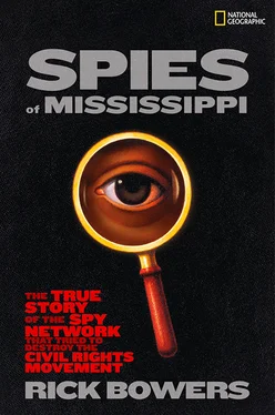 Rick Bowers Spies of Mississippi: The True Story of the Spy Network that Tried to Destroy the Civil Rights Movement обложка книги