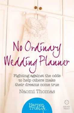 Naomi Thomas No Ordinary Wedding Planner: Fighting against the odds to help others make their dreams come true обложка книги