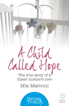 Mia Marconi A Child Called Hope: The true story of a foster mother’s love обложка книги