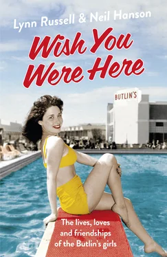 Neil Hanson Wish You Were Here!: The Lives, Loves and Friendships of the Butlin's Girls обложка книги