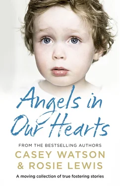 Casey Watson Angels in Our Hearts: A moving collection of true fostering stories обложка книги