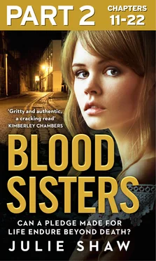 Julie Shaw Blood Sisters: Part 2 of 3: Can a pledge made for life endure beyond death? обложка книги
