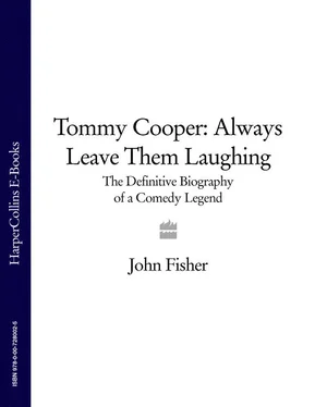 John Fisher Tommy Cooper: Always Leave Them Laughing: The Definitive Biography of a Comedy Legend обложка книги