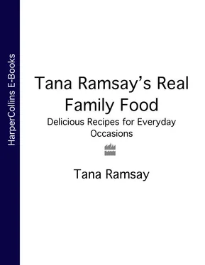 Tana Ramsay Tana Ramsay’s Real Family Food: Delicious Recipes for Everyday Occasions обложка книги