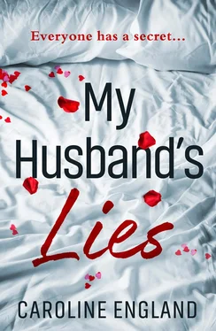 Caroline England My Husband’s Lies: An unputdownable read, perfect for book group reading обложка книги