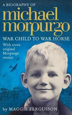 Maggie Fergusson Michael Morpurgo: War Child to War Horse обложка книги