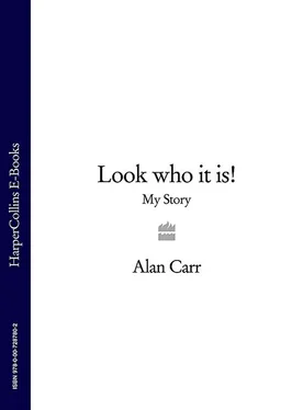 Alan Carr Look who it is!: My Story обложка книги
